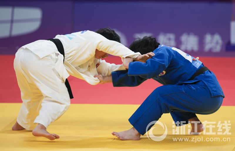 柔道项目选手力挫对手，勇夺冠军的简单介绍