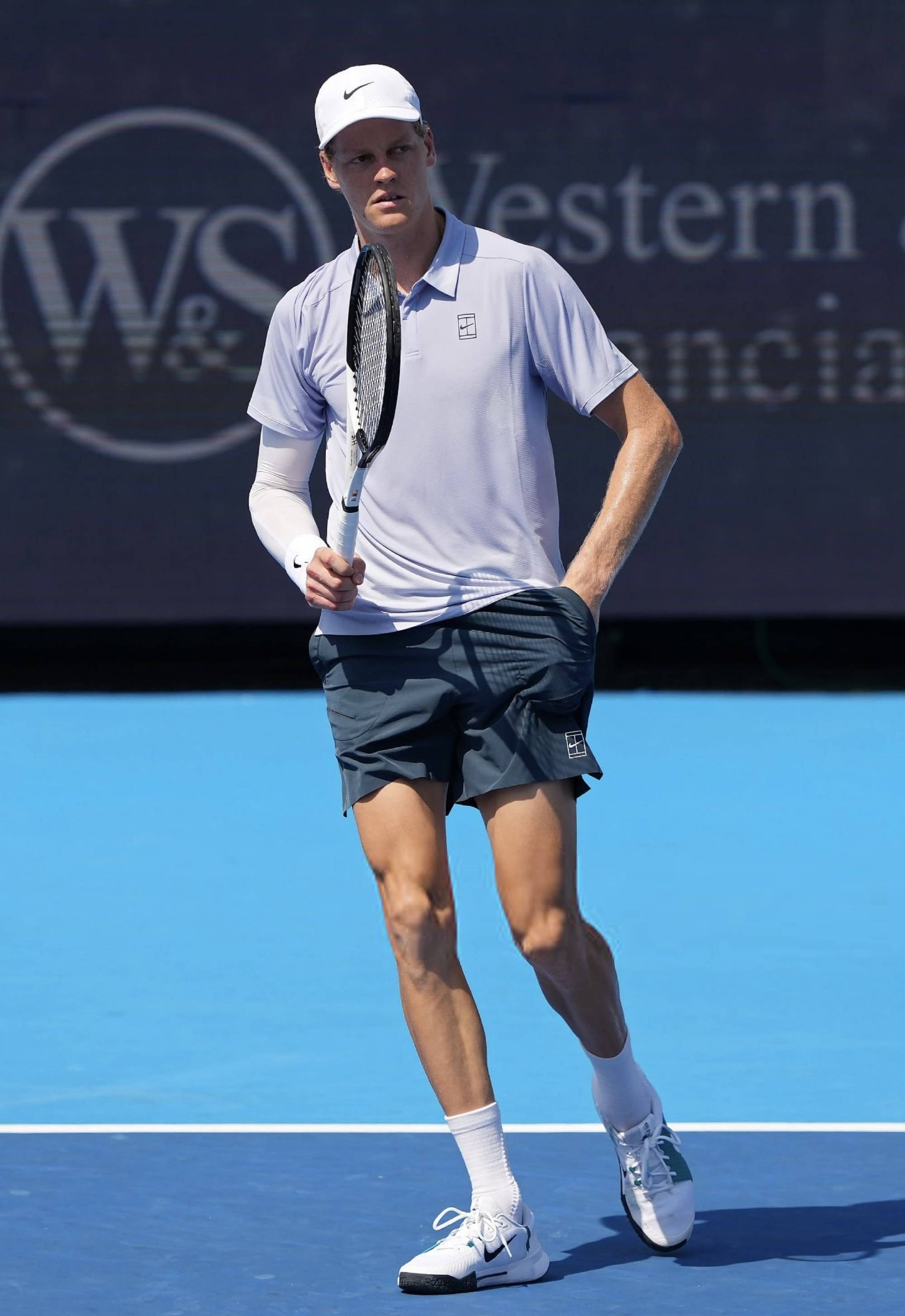 日本网球队力克意大利网球队，阿尔卡拉斯关键制胜的简单介绍