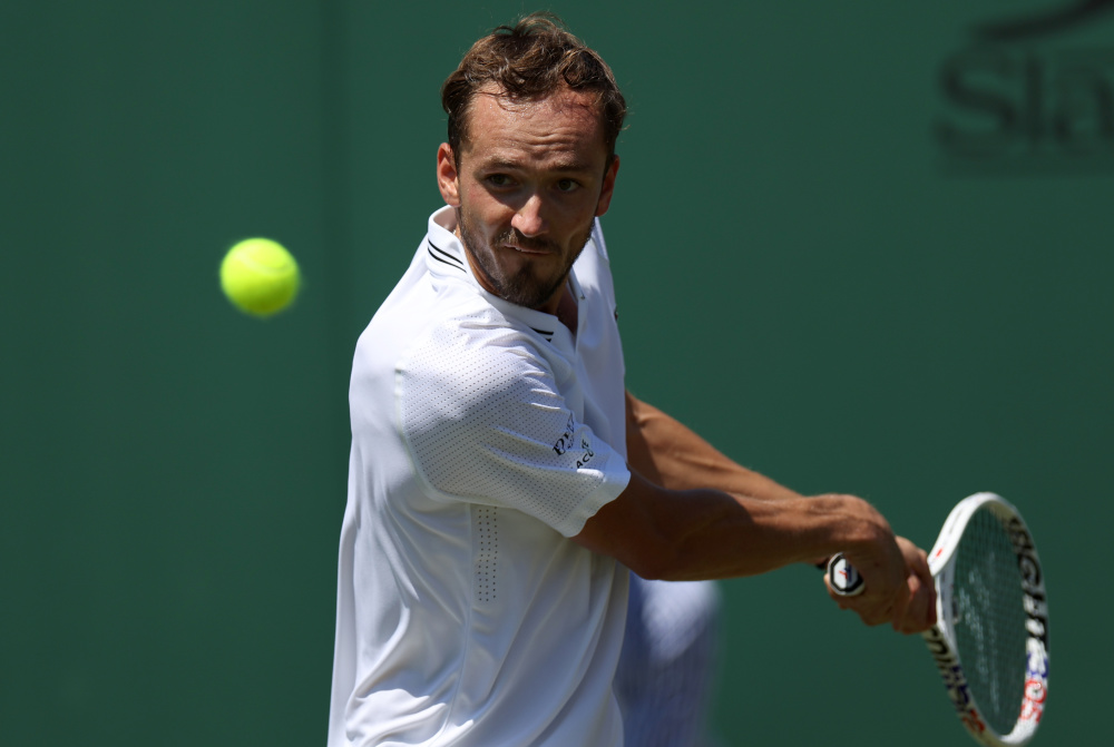 包含世界网球队强势欧洲网球队，梅德韦杰夫绝境逆转的词条