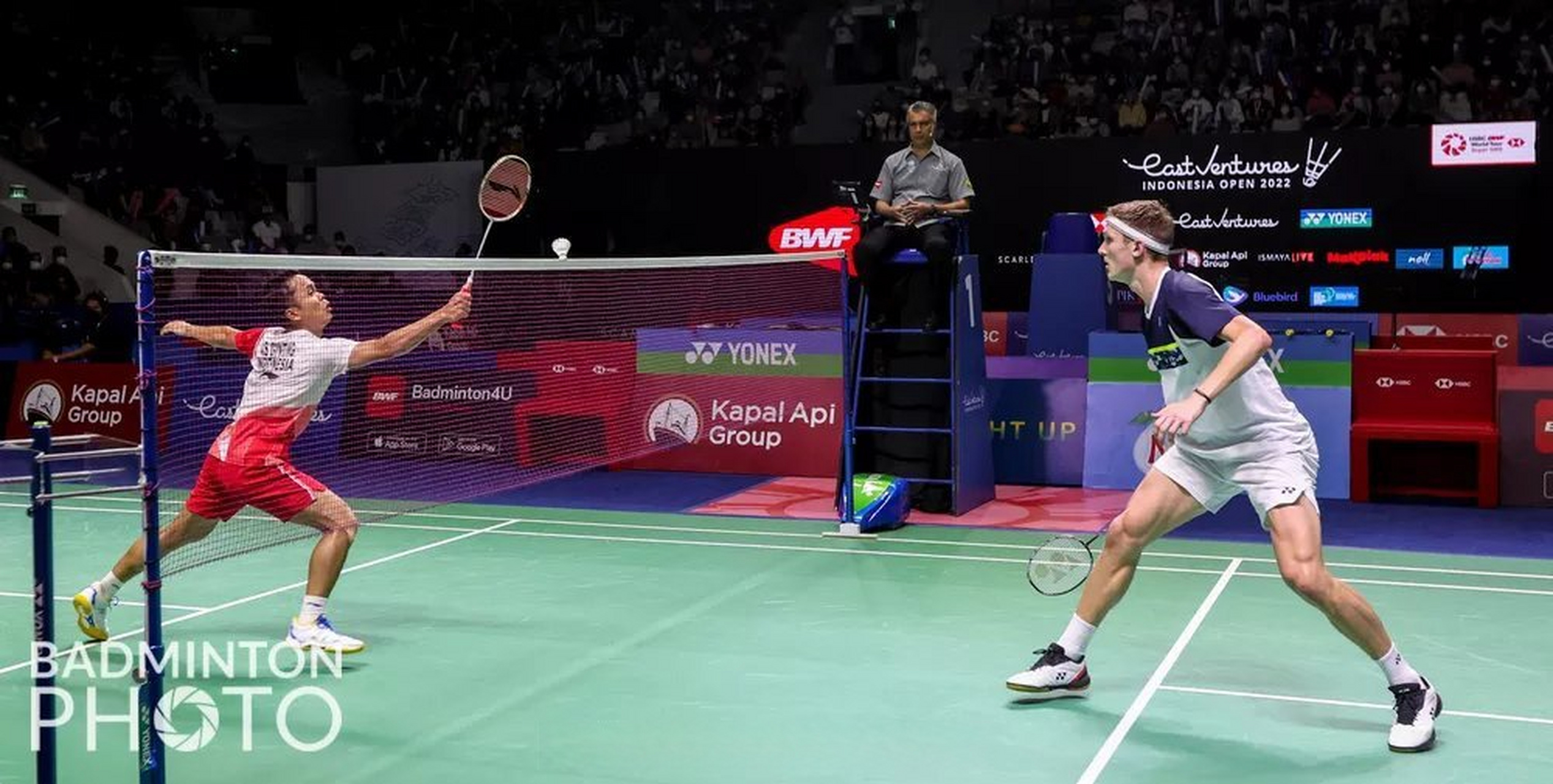 关于丹麦羽毛球队血洗泰国羽毛球队，陶菲克统治全场的信息