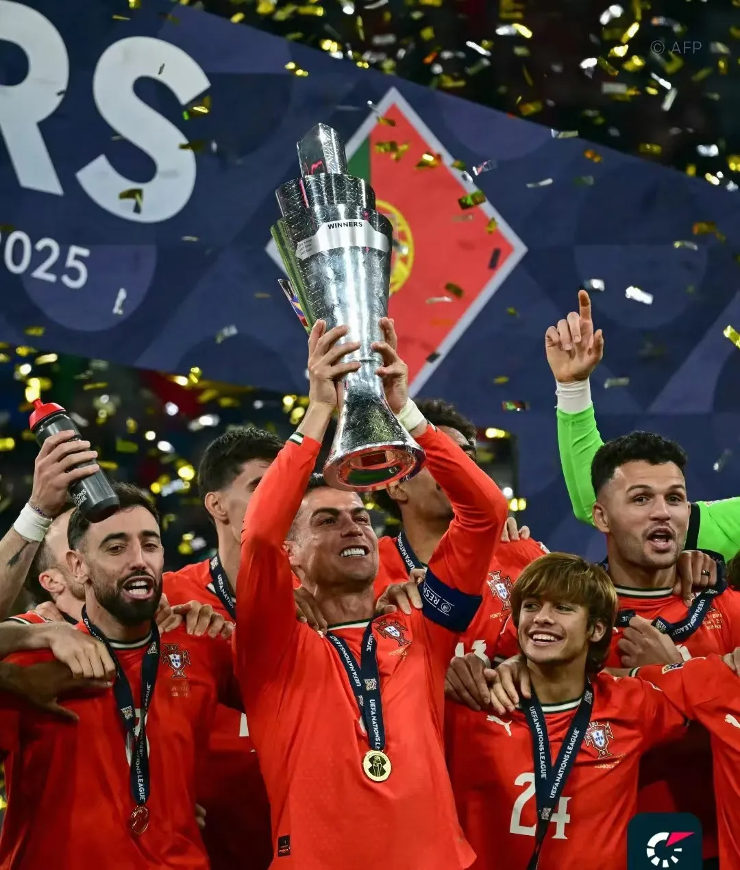 狂欢足球封神时刻，欧洲比赛精彩连连的简单介绍