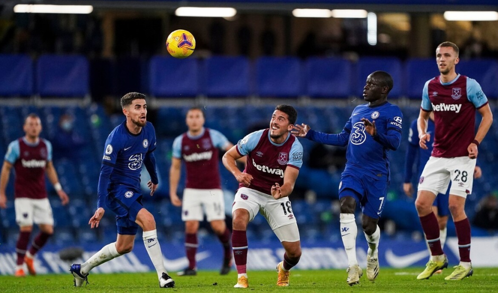 包含昂热客场大胜图卢兹，终结两连败的词条