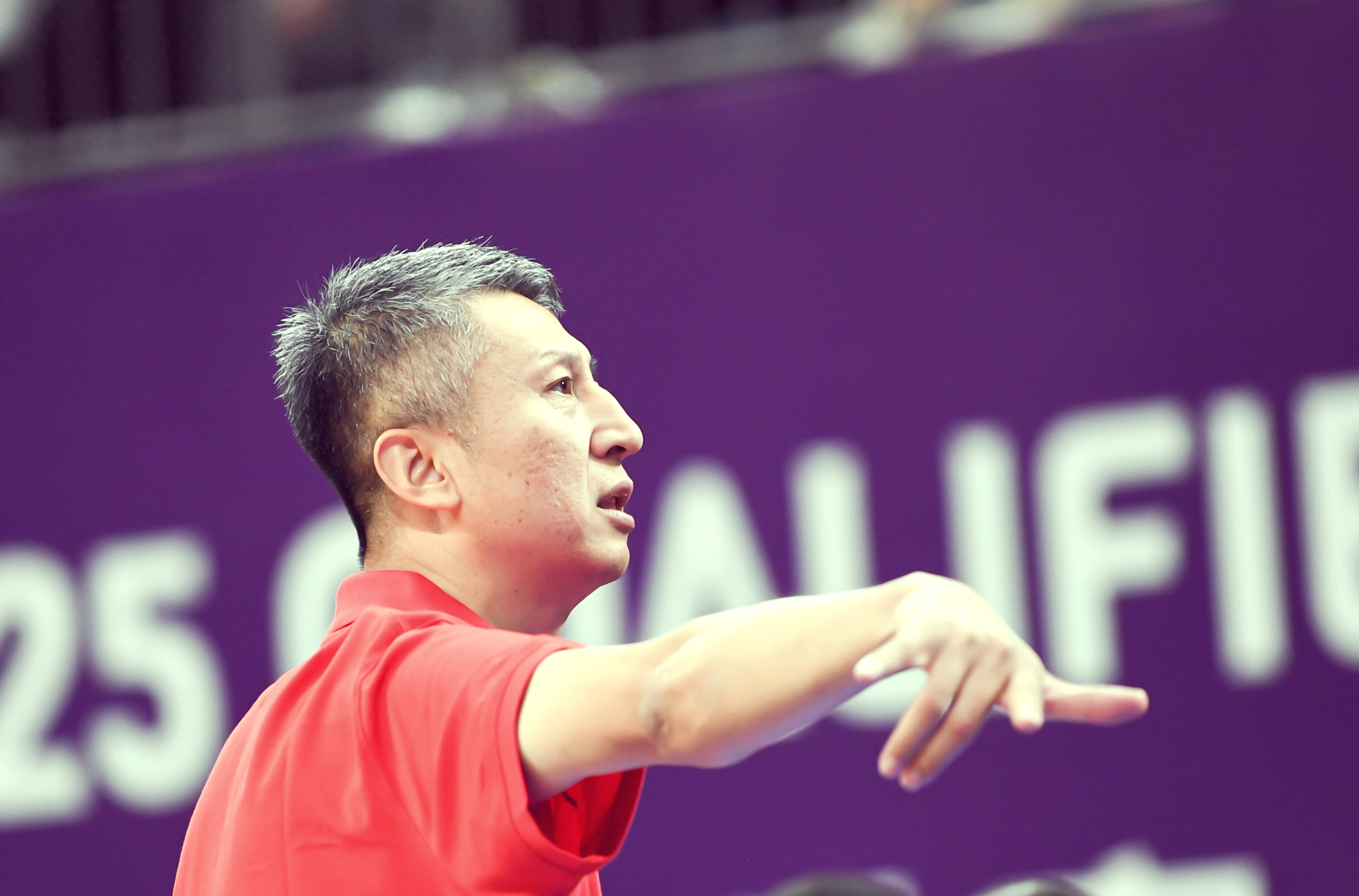 上海男篮在客场击败对手成功晋级 上海男篮在客场击败对手成功晋级