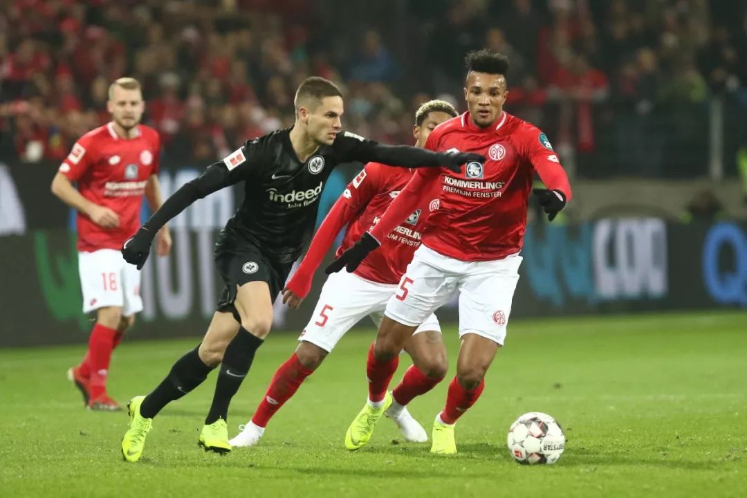 瑞典女足联赛擂台赛悬念揭晓，赫根夺魁的简单介绍