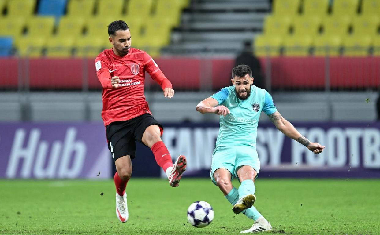 包含亚眠不敌对手，客场作战遭遇挫折的词条