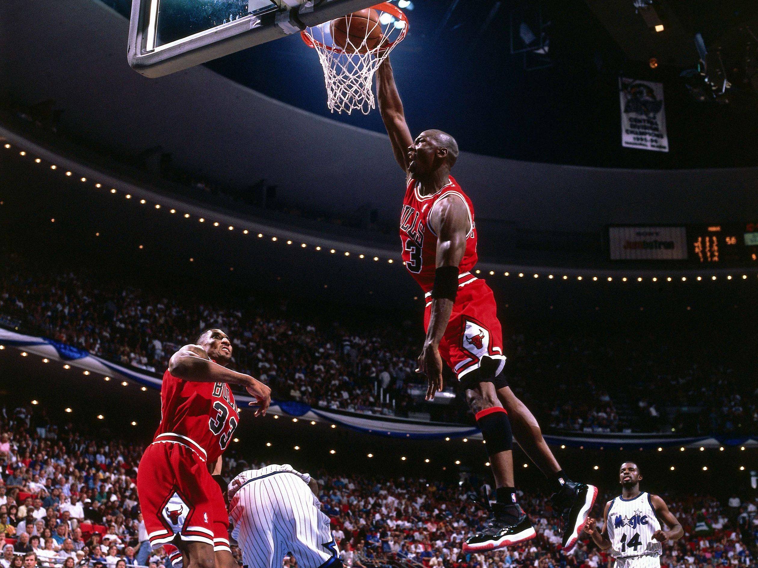 公牛队全队出战，逆转骑士队