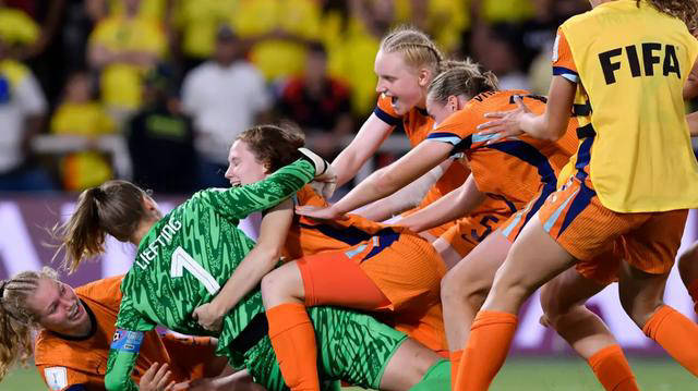 开云体育在线-日本队遭遇惨败，中国队晋级女足半决赛