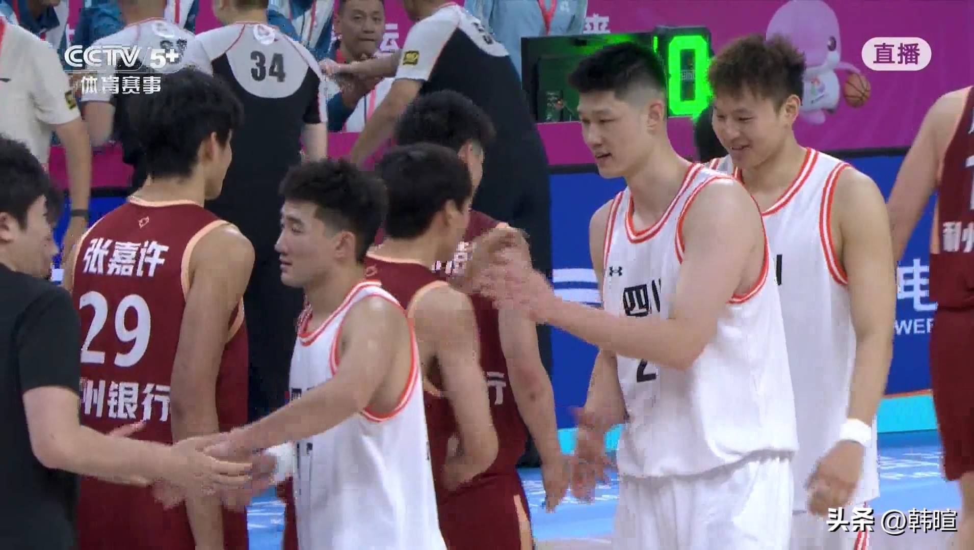 四川队险胜热火,胡金秋统治全场的简单介绍 四川队险胜热火,胡金秋统治全场的简单介绍