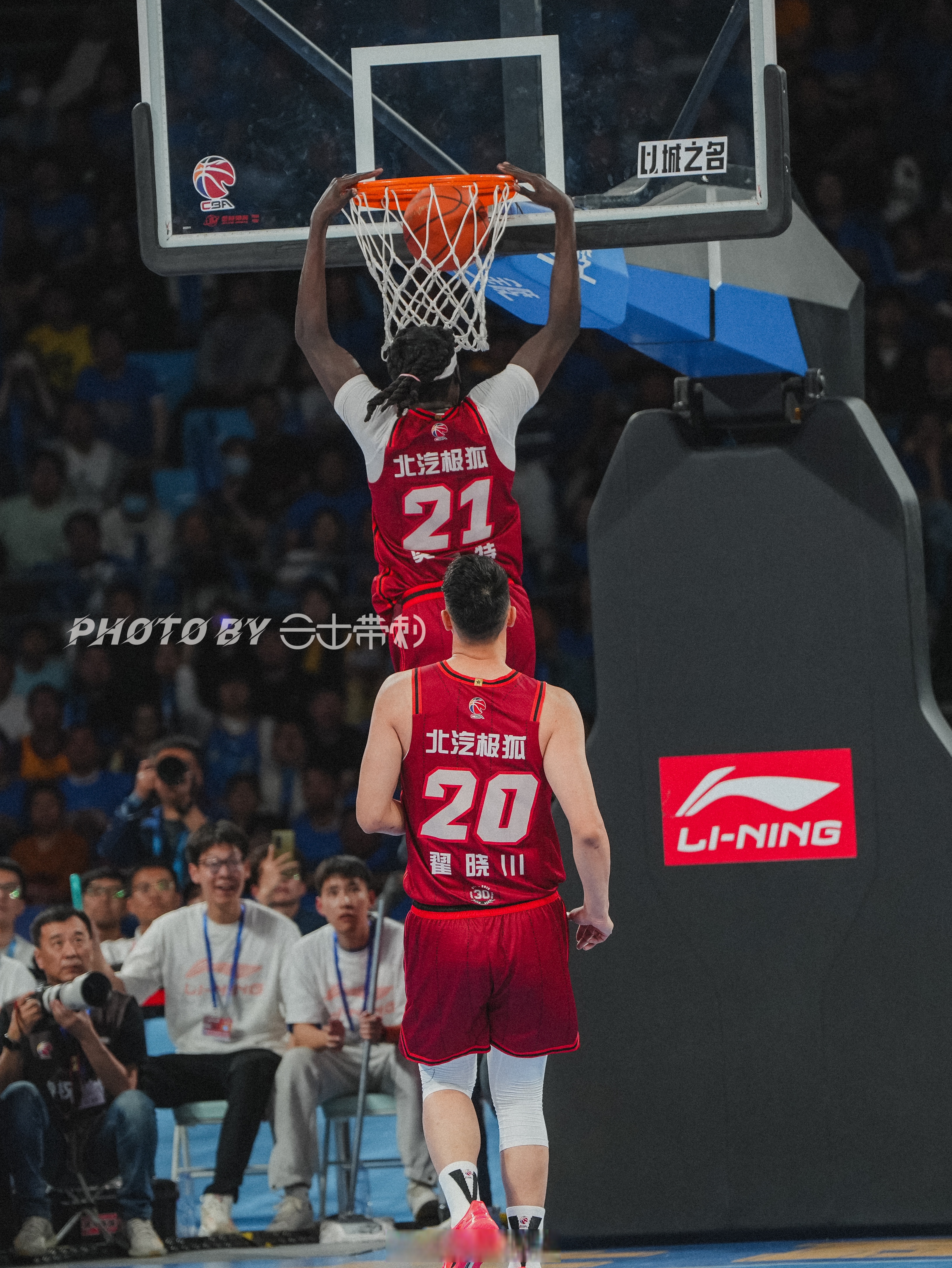 平安京城，山西男篮赢球，险胜四川男篮的简单介绍