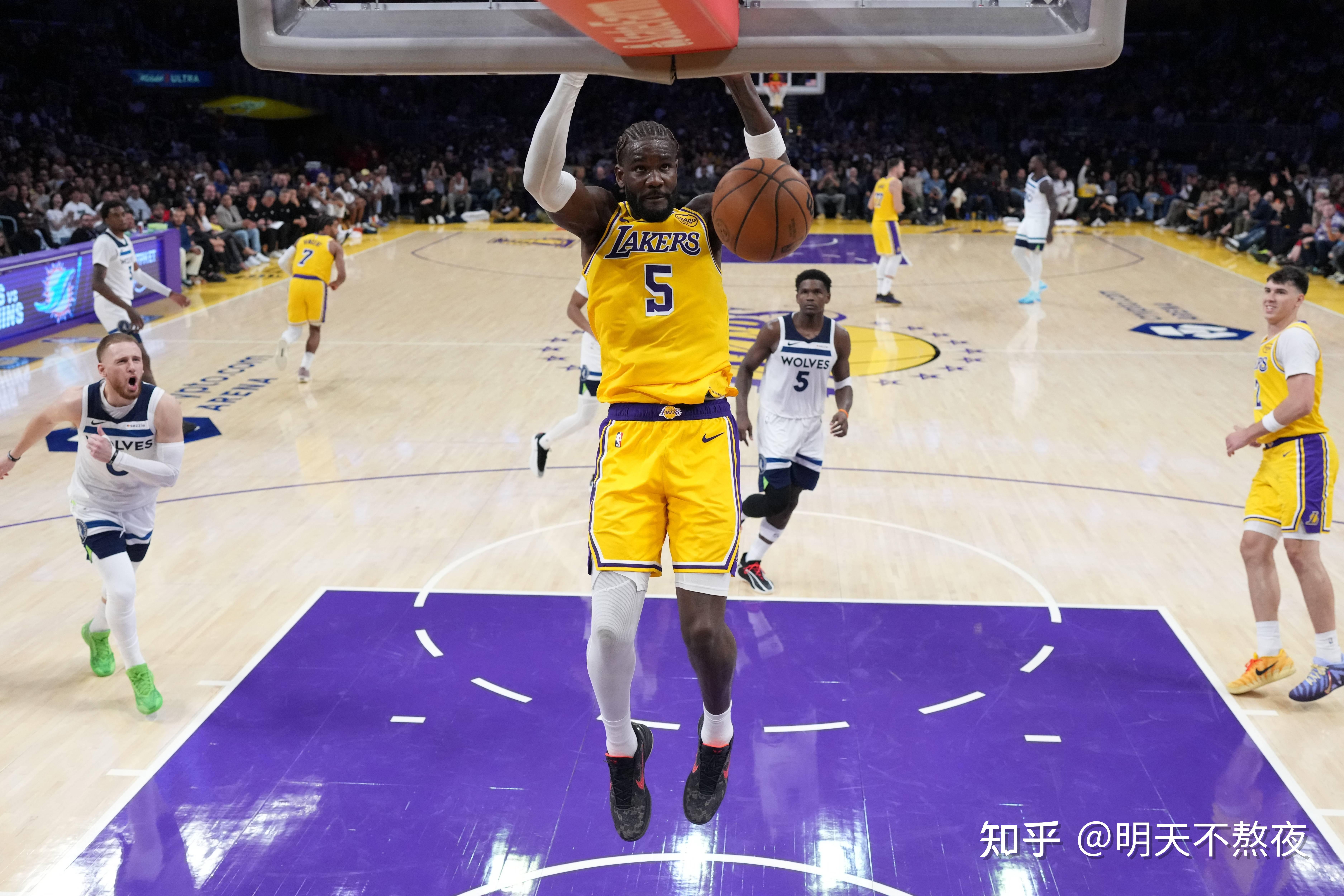 步行者横扫尼克斯，艾顿高光表现