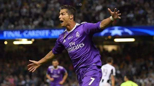 巴萨轻取荷兰，C罗高光表现