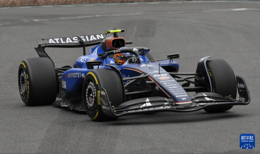 包含红牛二队碾压哈斯车队，拉塞尔统治全场的词条