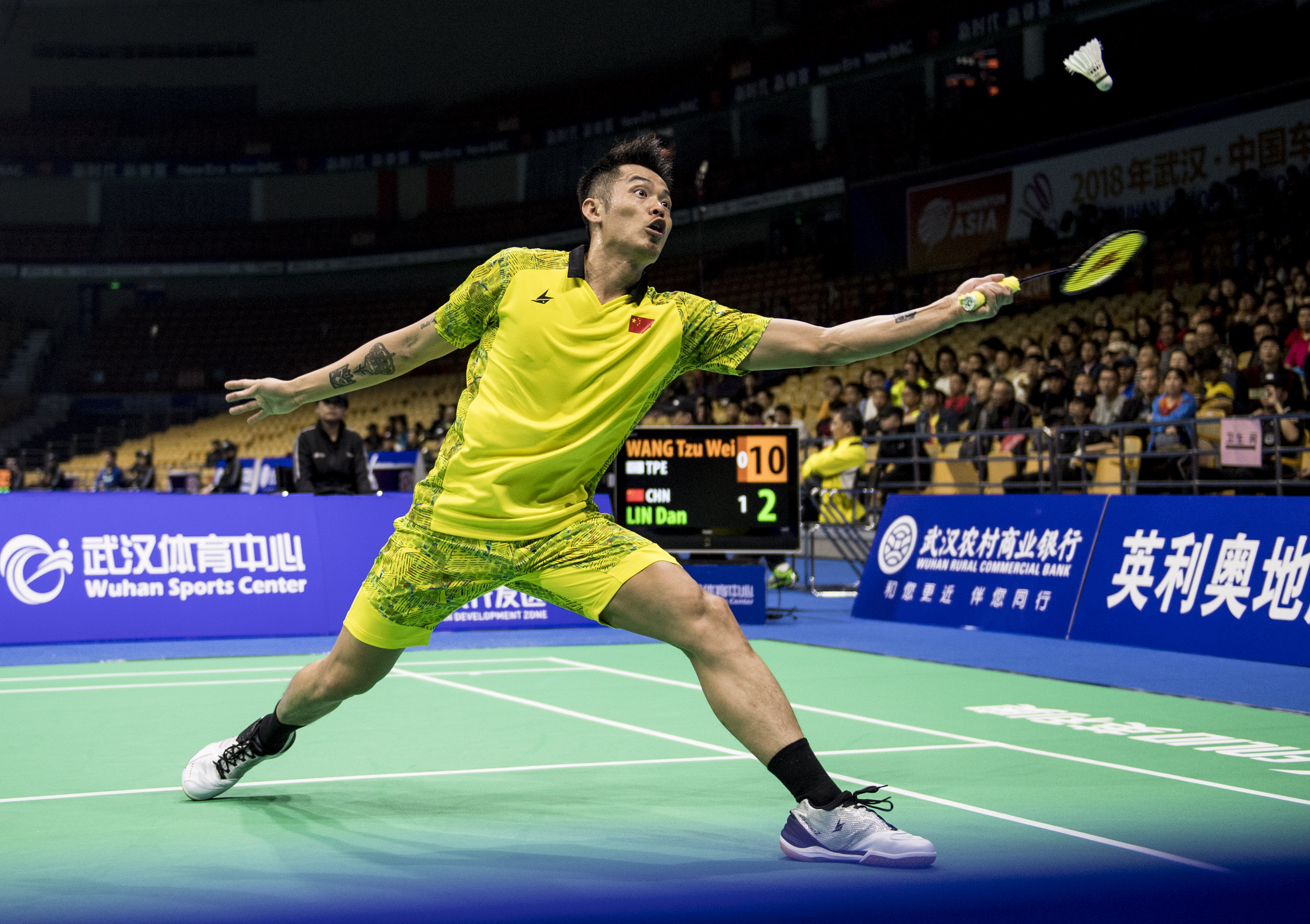 马来西亚羽毛球队绝杀丹麦羽毛球队，林丹关键制胜的简单介绍