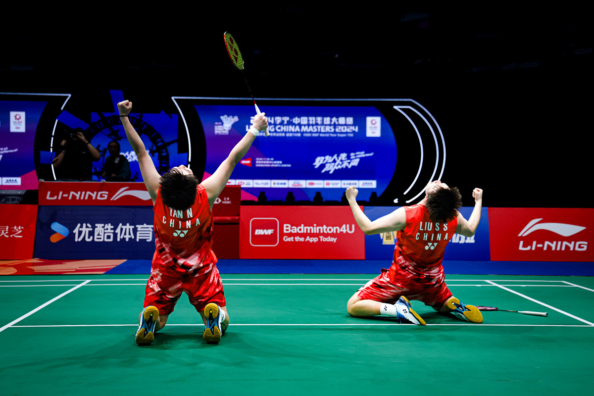 包含日本羽毛球队鏖战英格兰羽毛球队,林丹制霸全场的词条 包含日本羽毛球队鏖战英格兰羽毛球队,林丹制霸全场的词条