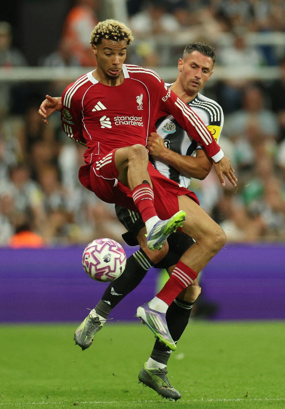 纽卡斯尔联客场憾负，遭遇阻击的简单介绍