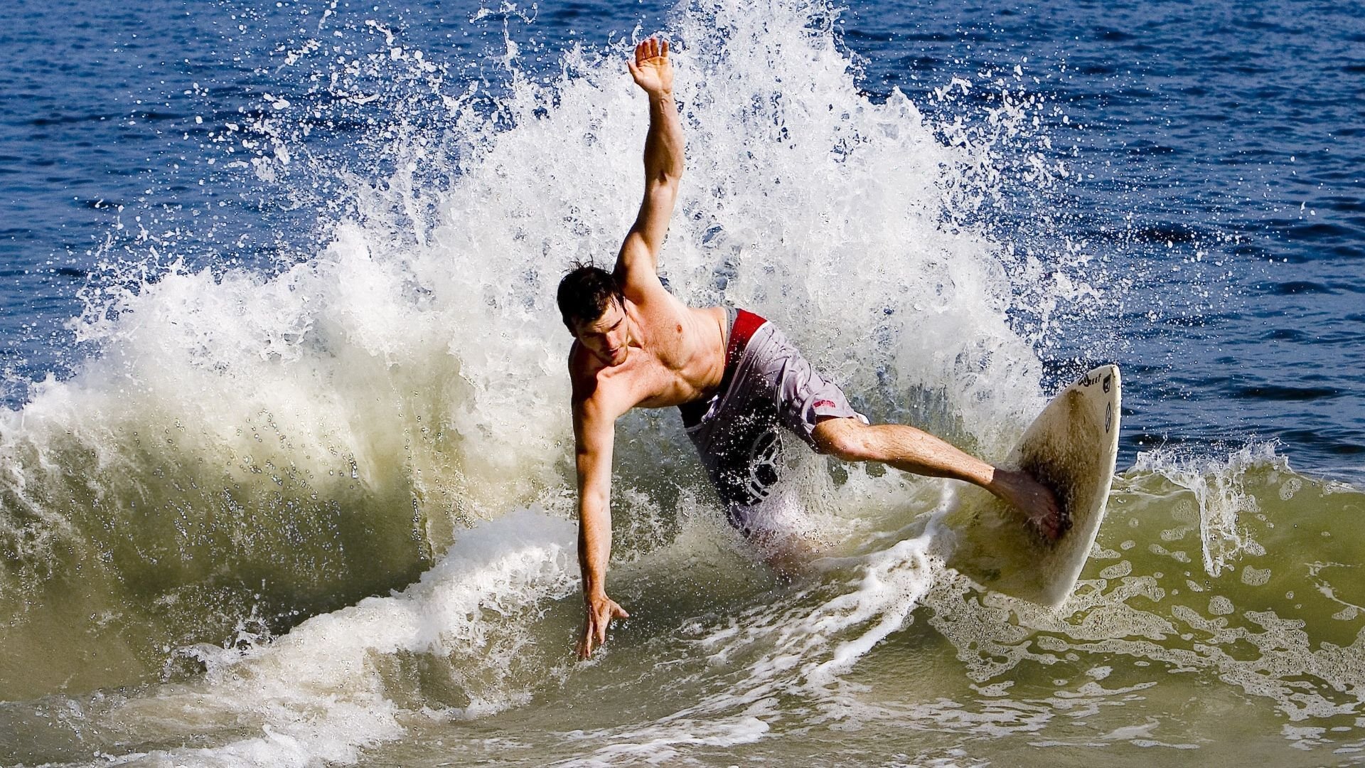 开云体育下载-马赛险胜德国，阿尔瓦雷斯如何带领球队在逆境中书写传奇